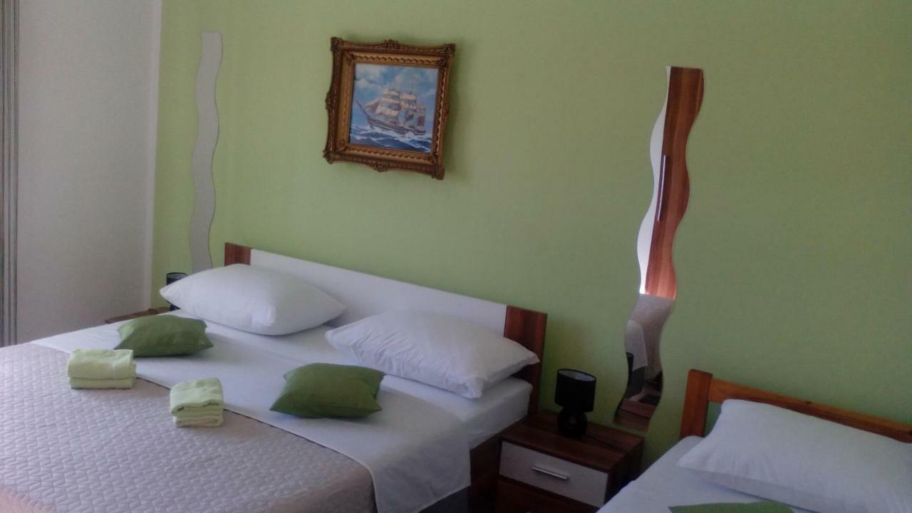 Guest House Ana Zadar Extérieur photo
